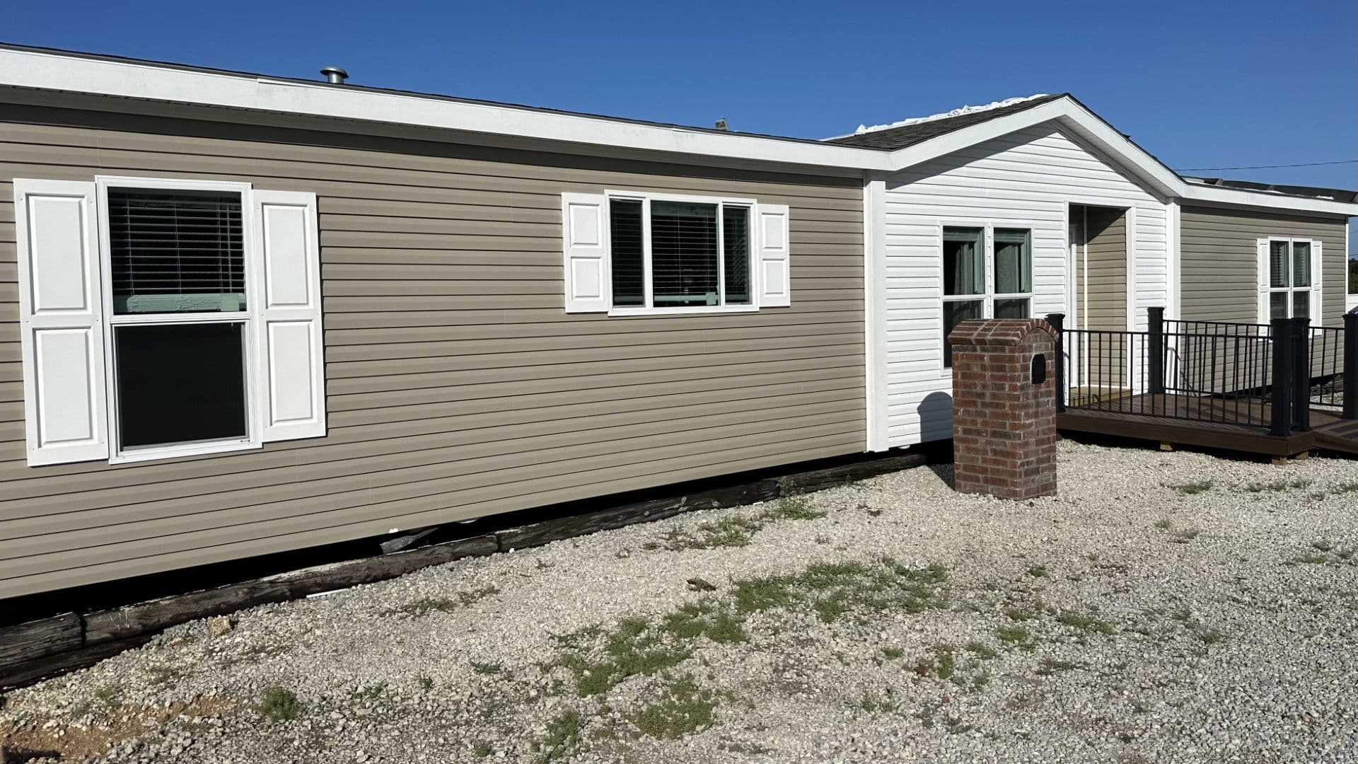 Md-45-32 hero, exterior, and elevation home features