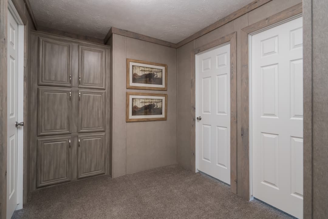 Md-27-32 interior home features