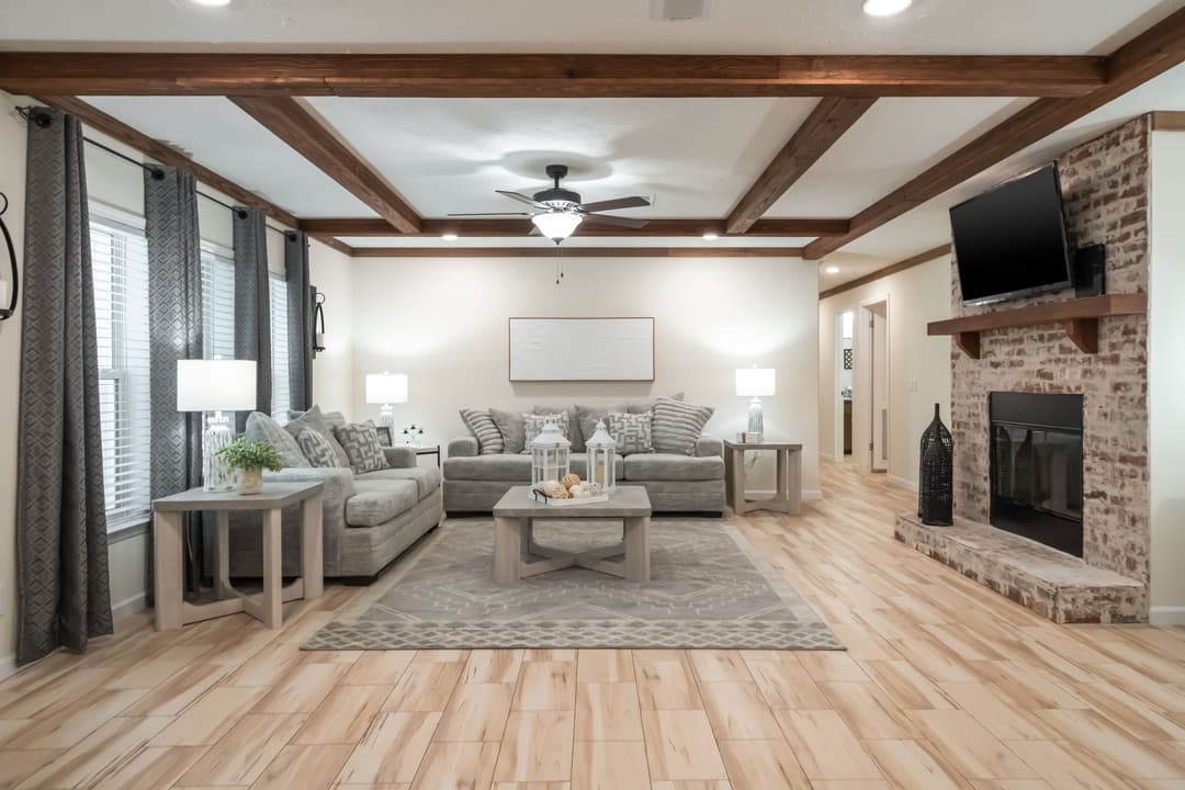 Colt 45 interior home features