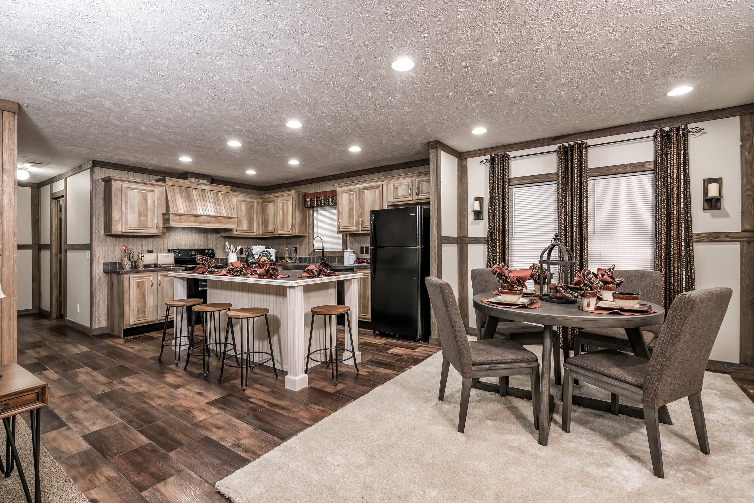 Md-37 interior home features