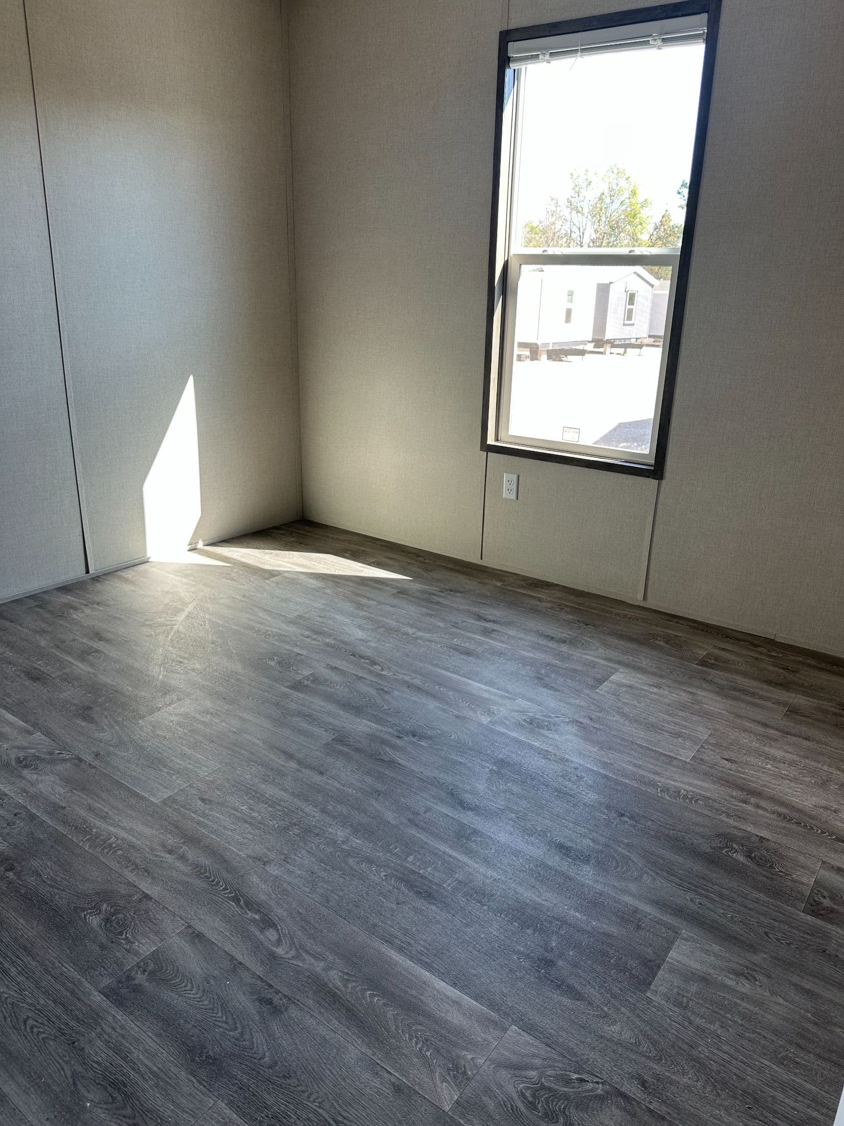 Panama interior and bedroom home features