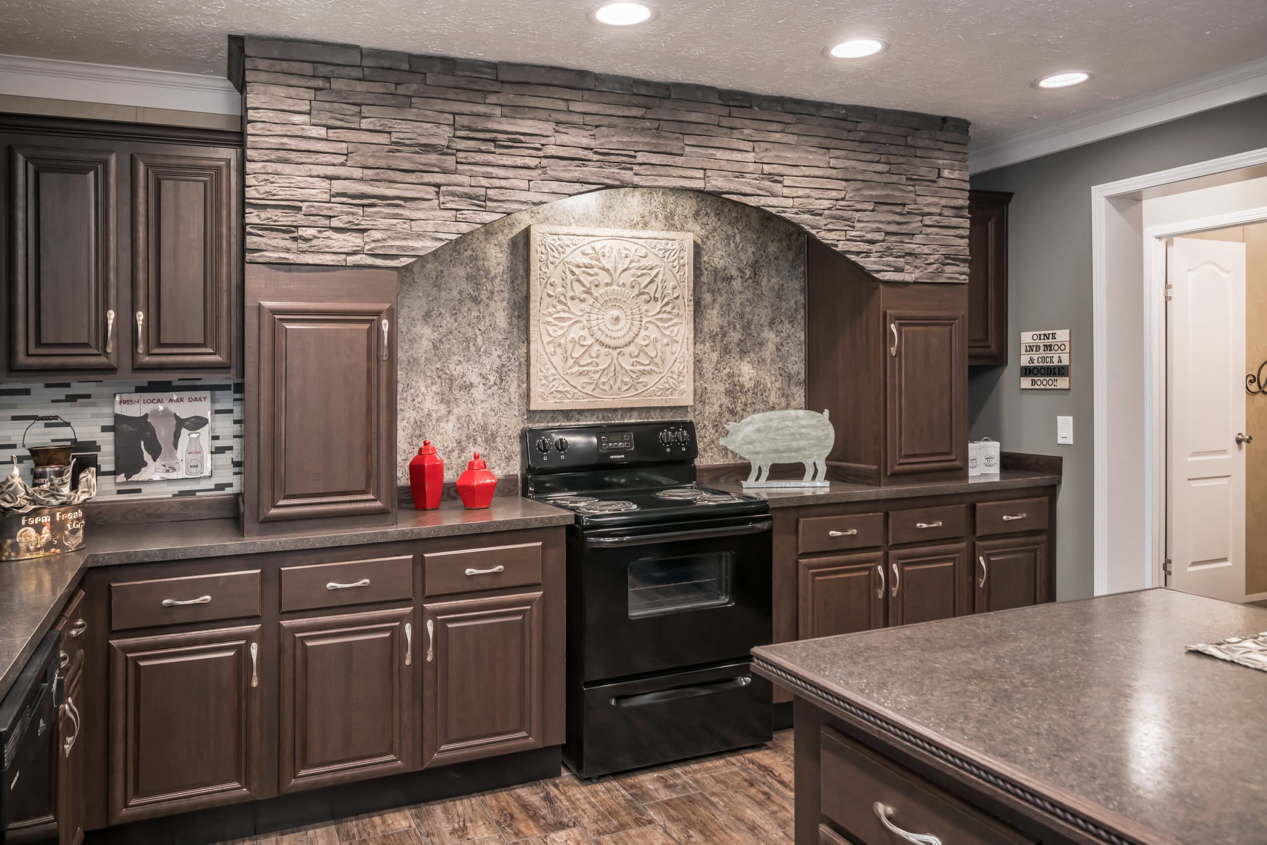 Md-29-32 kitchen home features