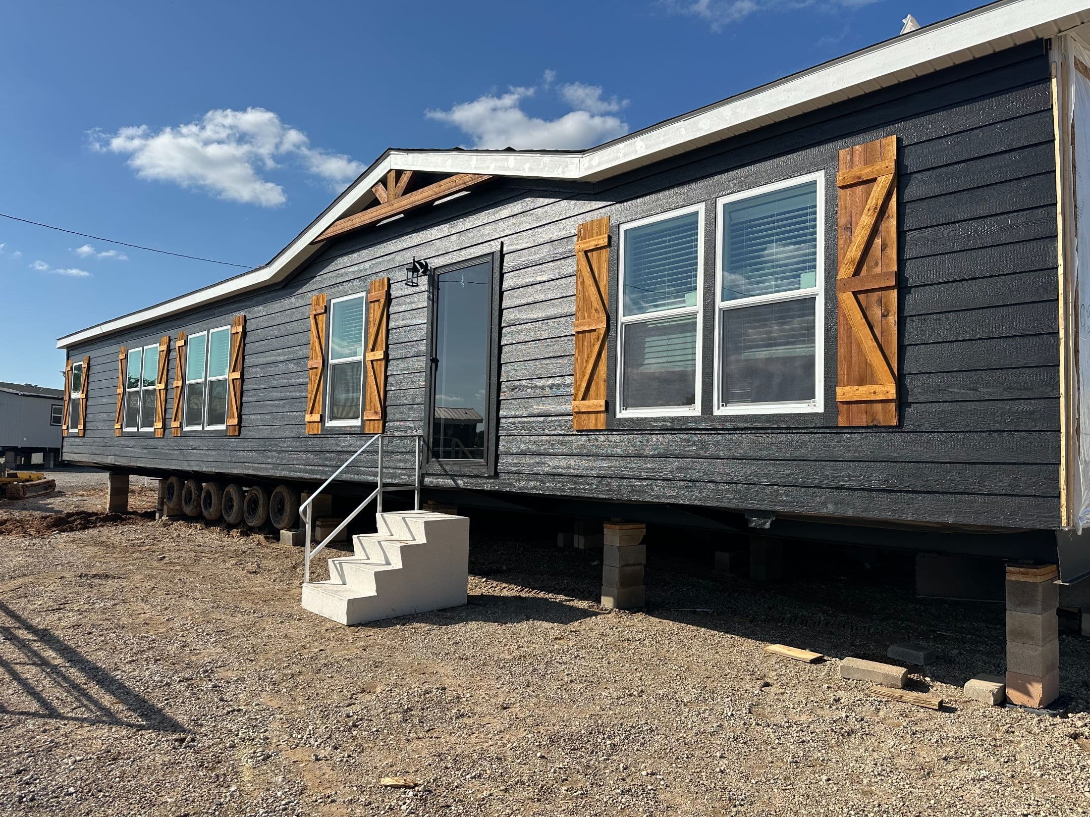 Md-59-32 williston elevation, exterior, and hero home features