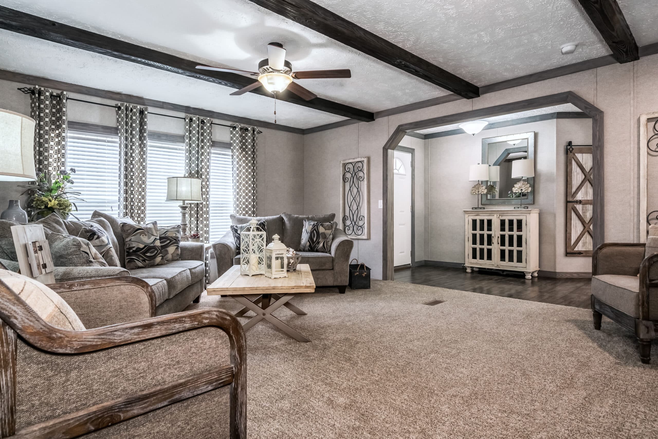 Md-33-32 interior home features