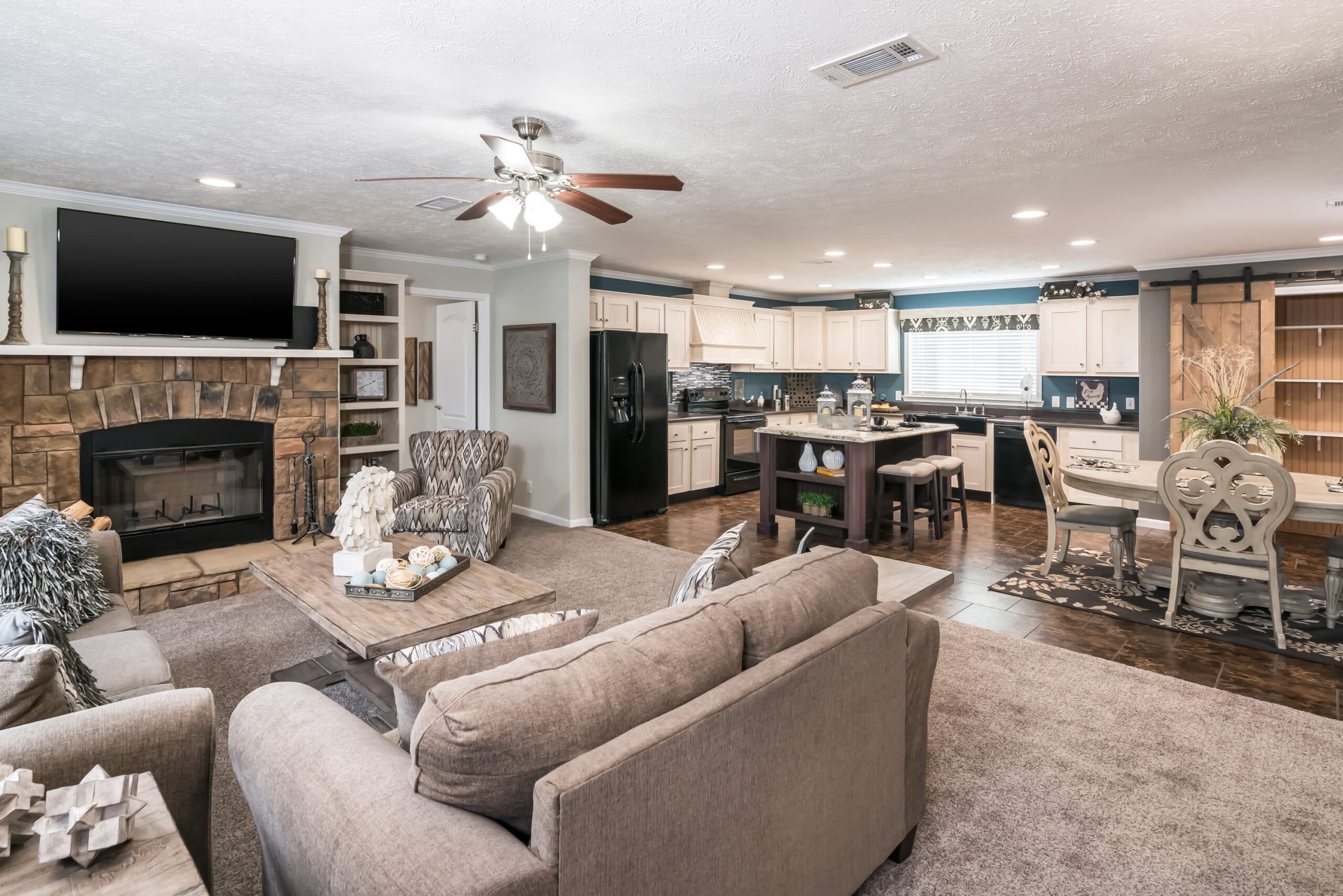 Kb-3240 interior home features