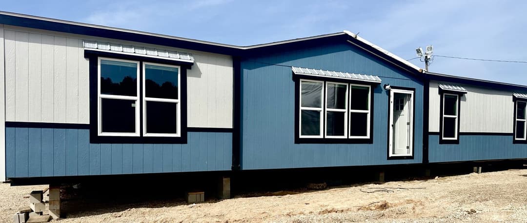 The murphy hero, elevation, and exterior home features