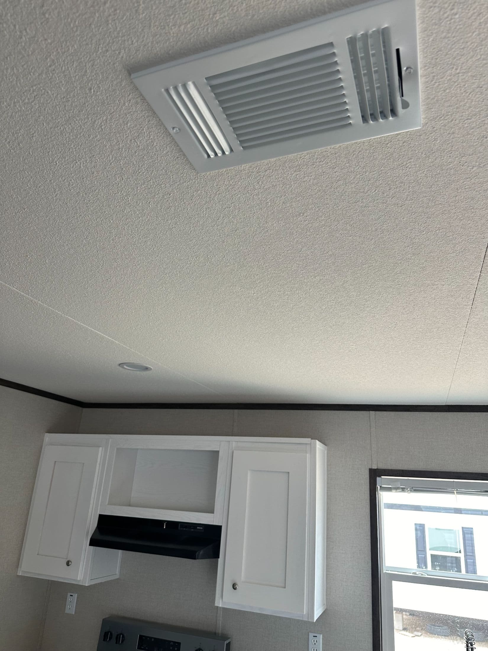 Rosewood  home features