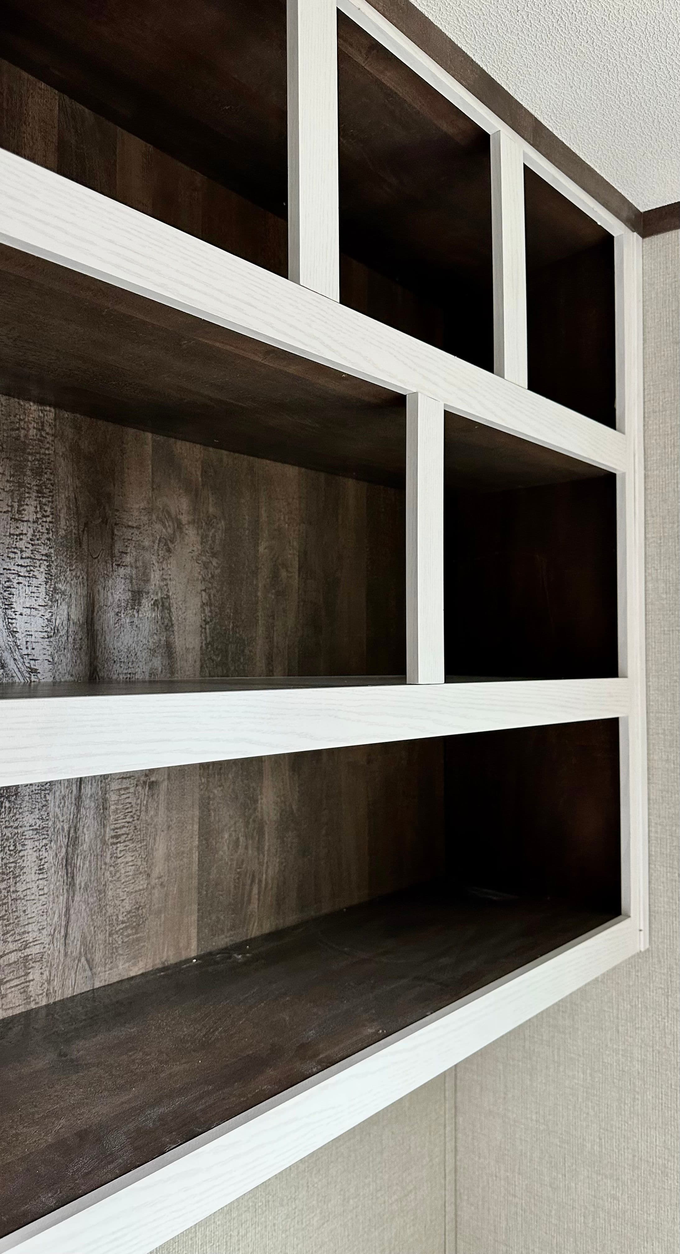 Johnson  home features