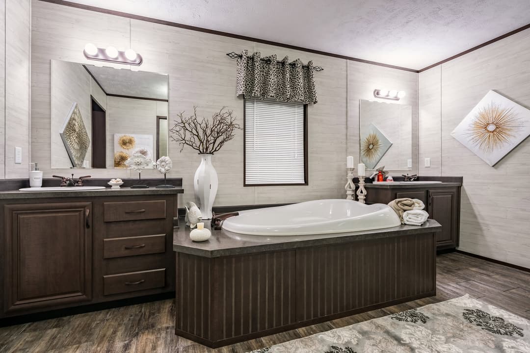 Md-36-32 bathroom home features