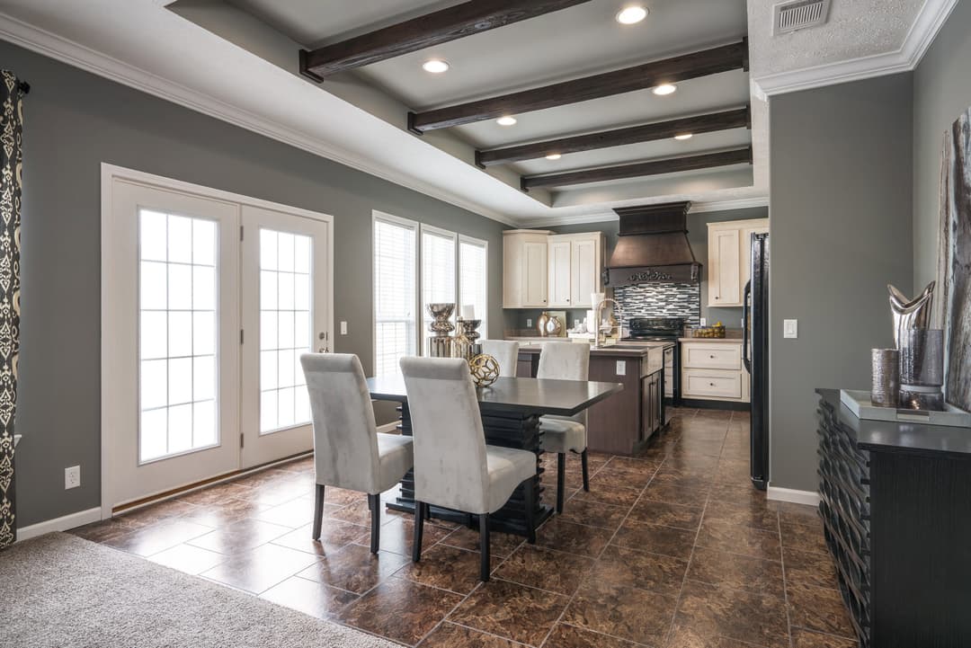 Kb-3239 interior home features