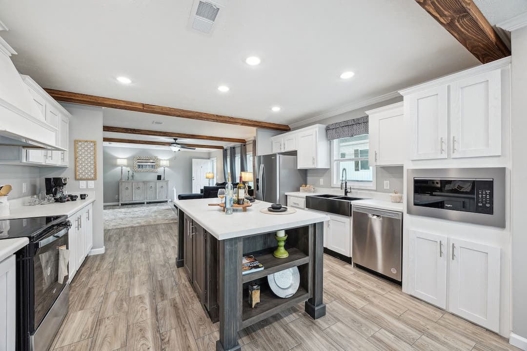 Md-10-32 lynnox kitchen home features