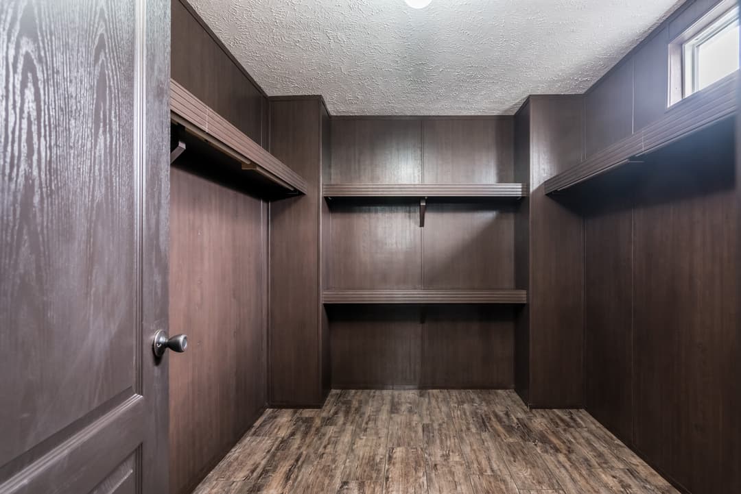 Md-33-32 interior home features