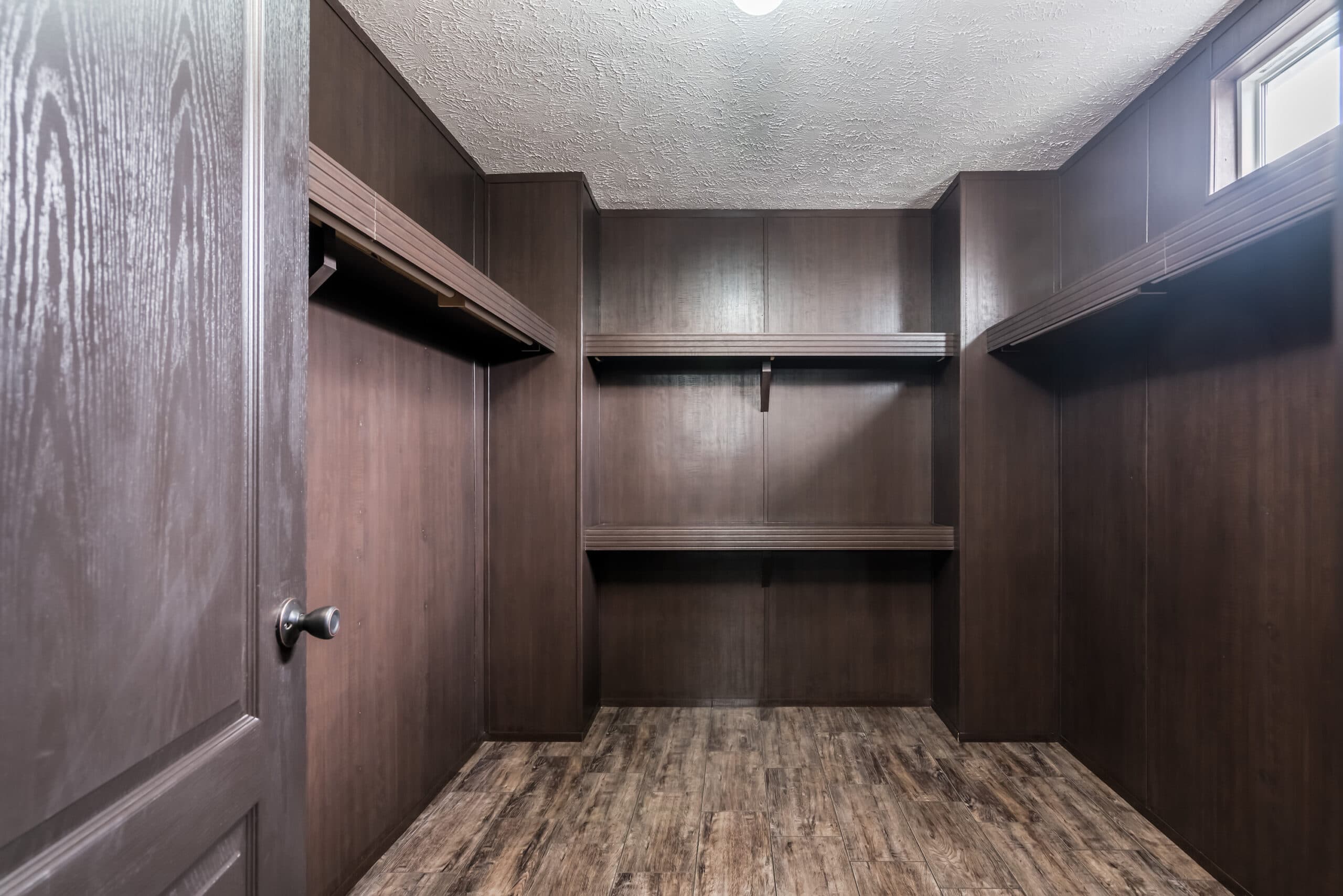 Md-33-32 interior home features