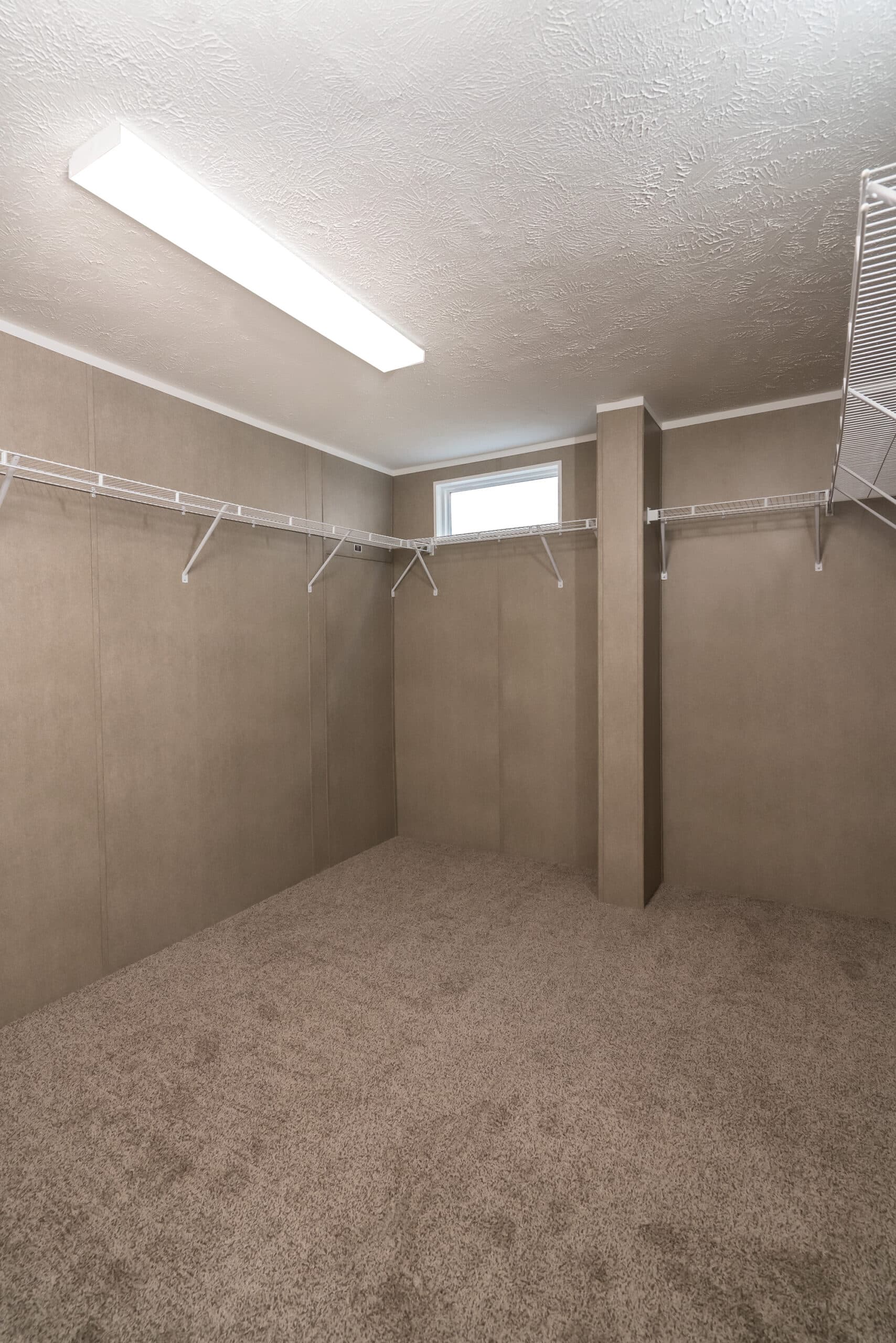 Md-27-32 interior home features