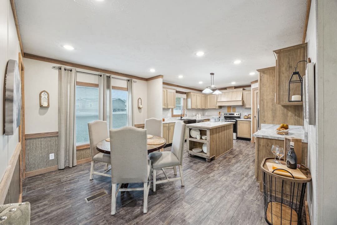Rawhide 32' wide interior home features