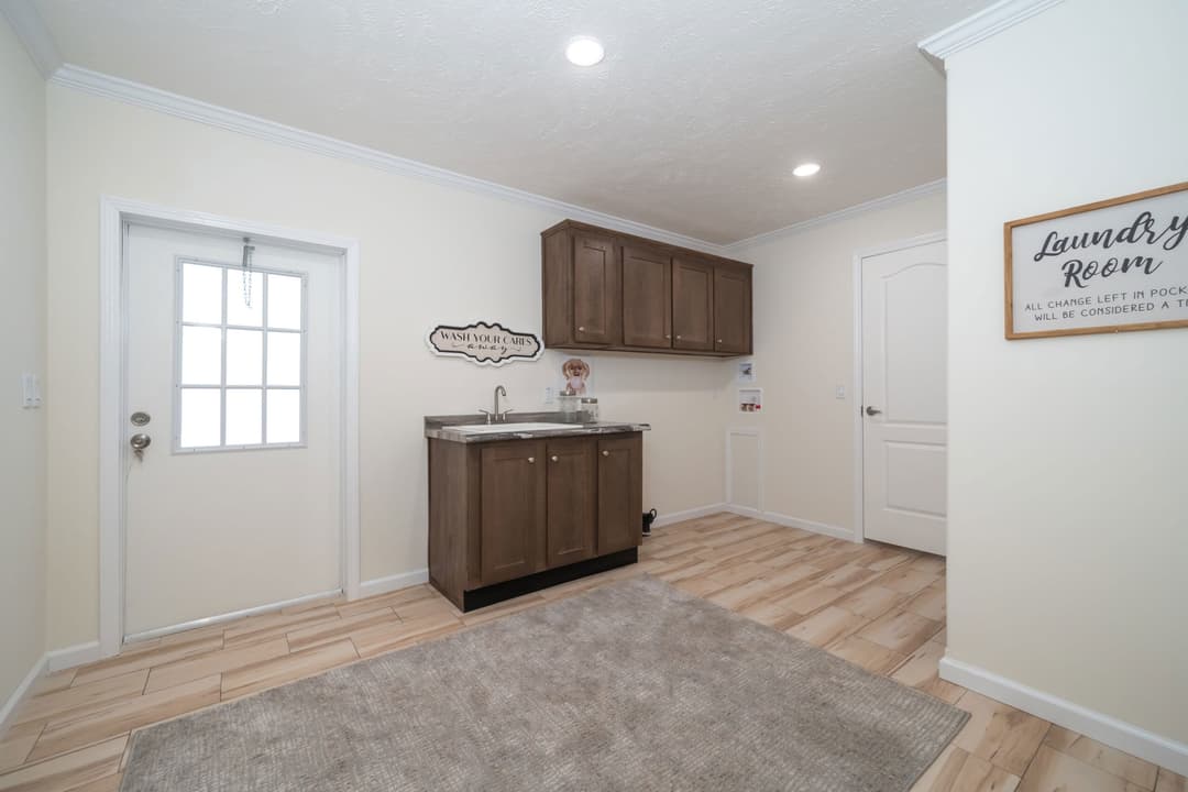 Colt 45 interior home features