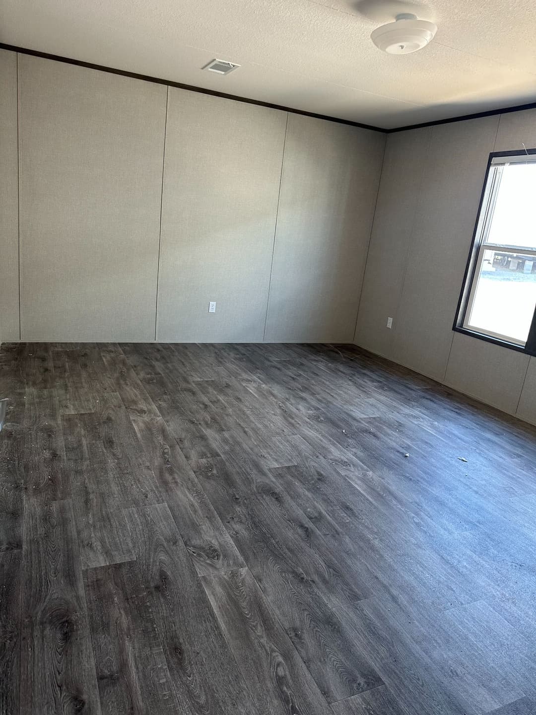 Panama interior and bedroom home features