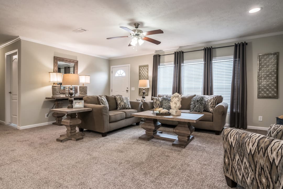 Kb-3240 interior home features