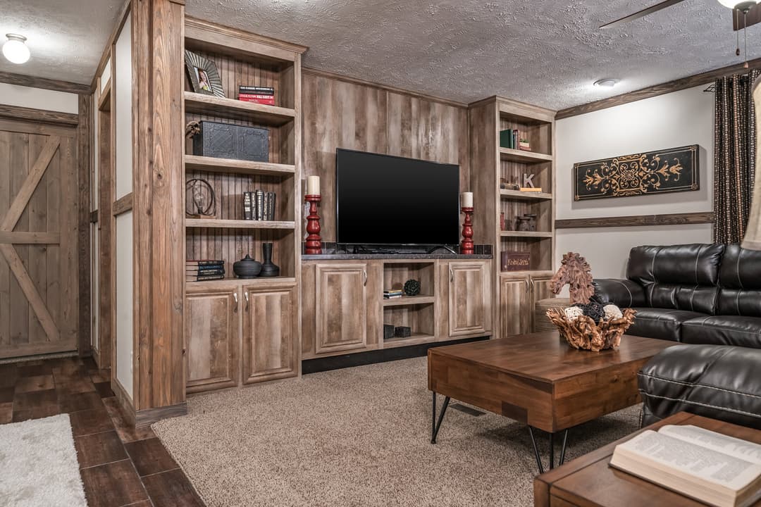 Md-37 interior home features