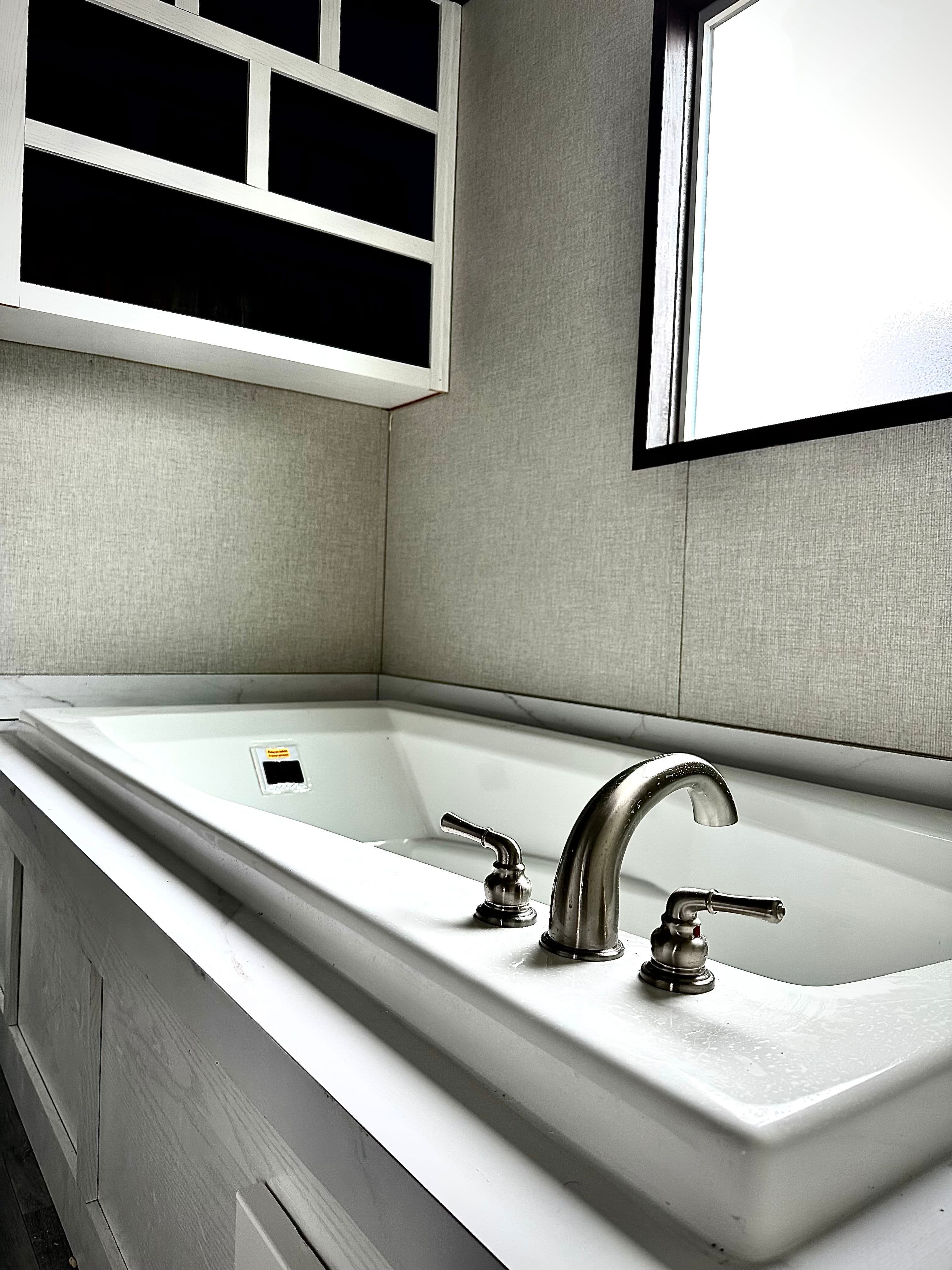 Johnson  home features