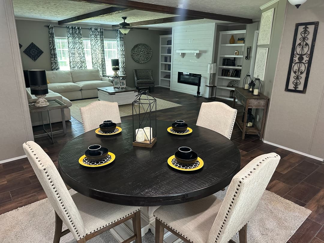 Md-45-32 interior and kitchen home features