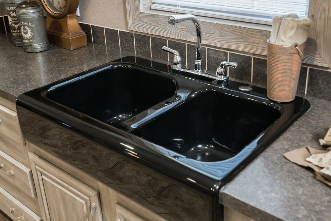 Md-27-32 kitchen home features