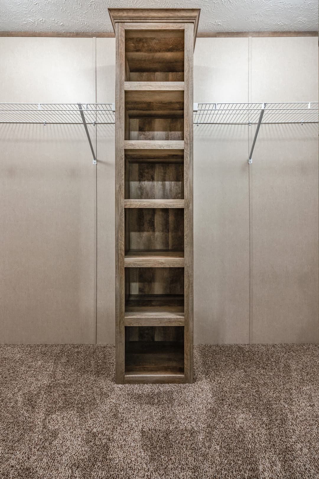 Md-37 interior home features