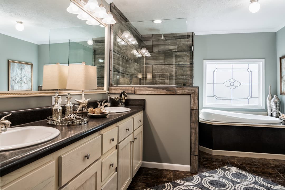 Kb-3240 bathroom home features